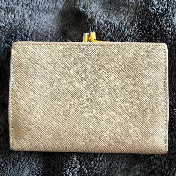 Prada Saffiano Leather kiss lock Wallet - Picture 6 of 7